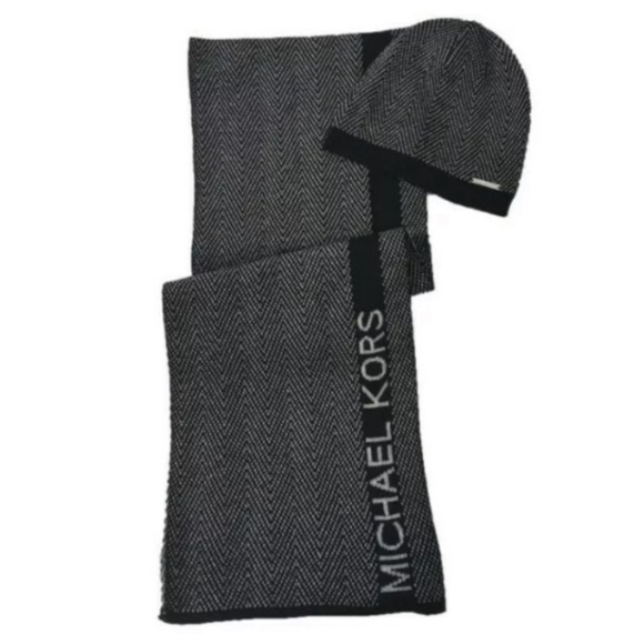 NWT Michael Kors Metallic Black Scarf & Hat Set - Picture 3 of 10